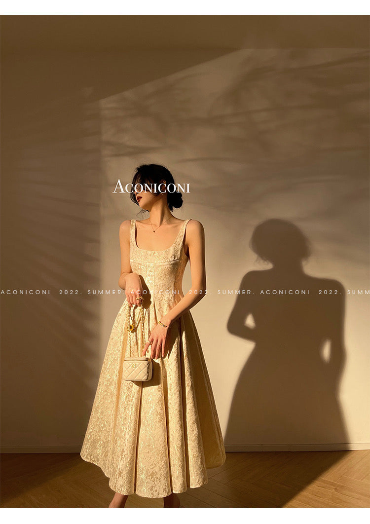 Aconiconi|Twilight Cloud Gilded French Temperament Light Luxury Dress