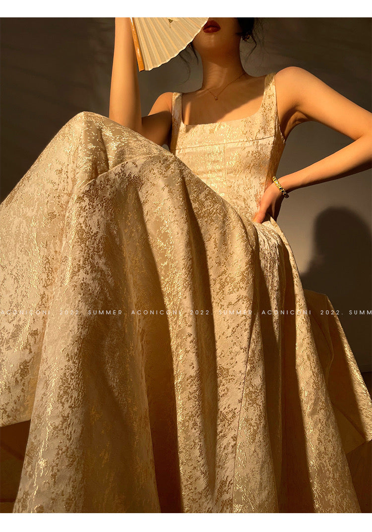 Aconiconi|Twilight Cloud Gilded French Temperament Light Luxury Dress