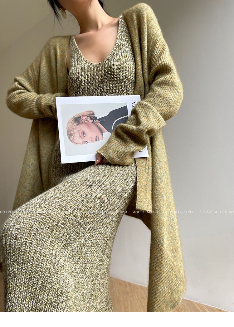 Aconiconi|Late autumn evening wool knitted suspender dress & cardigan