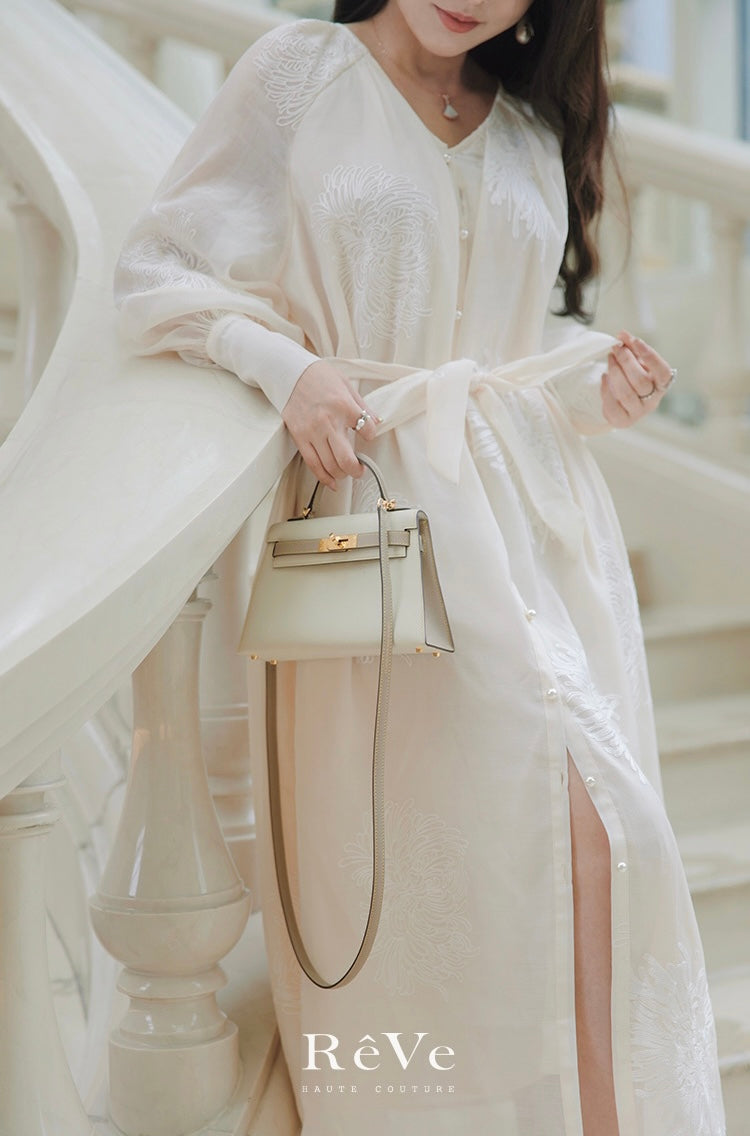 Reve | high-definition French lazy wind long-sleeved embroidery v-neck dress