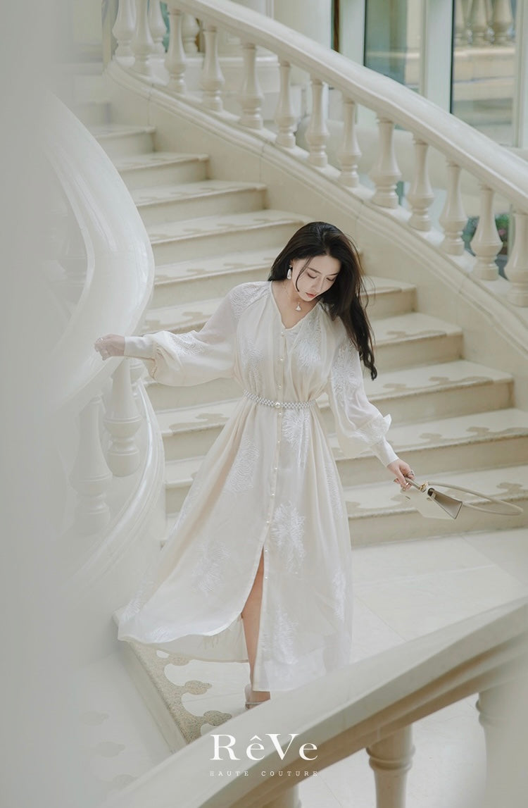 Reve | high-definition French lazy wind long-sleeved embroidery v-neck dress