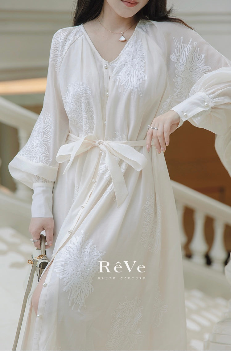 Reve | high-definition French lazy wind long-sleeved embroidery v-neck dress