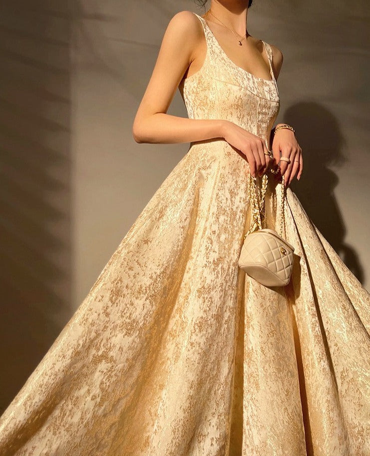 Aconiconi|Twilight Cloud Gilded French Temperament Light Luxury Dress