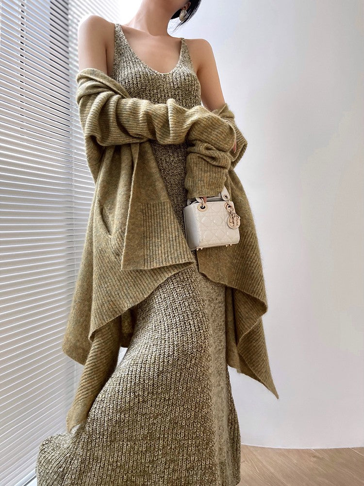 Aconiconi|Late autumn evening wool knitted suspender dress & cardigan